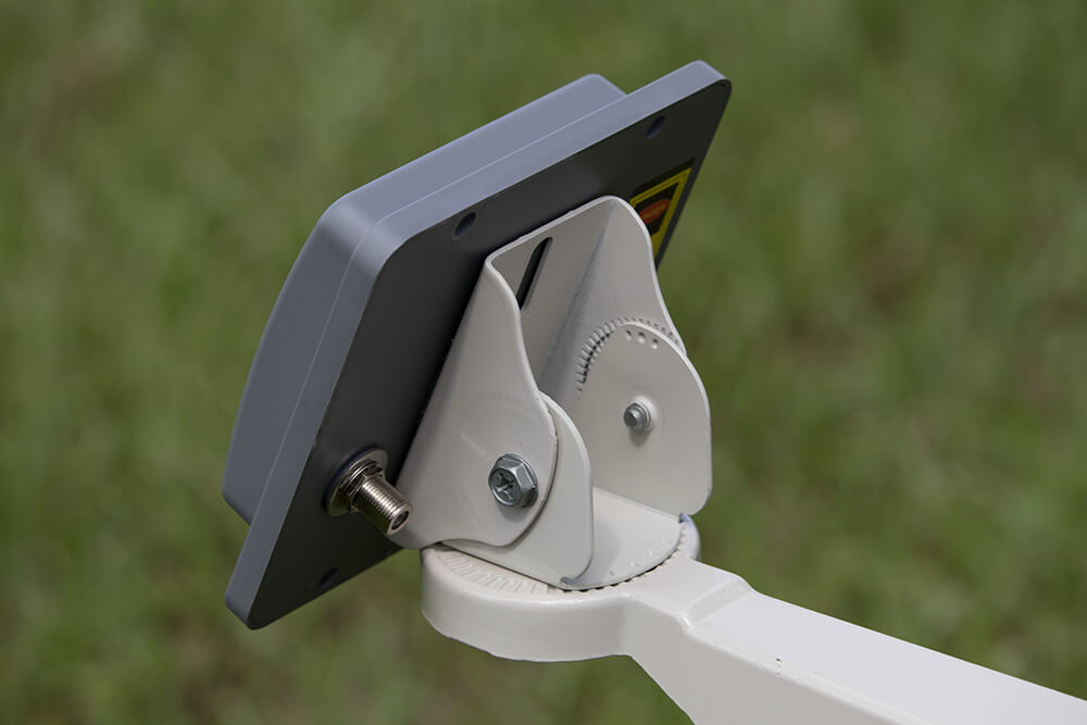 Adjustable elevation for locking in signal